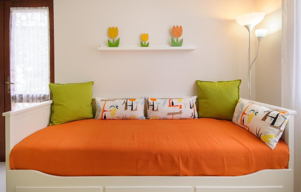 Studio And Apartment Nadia With Garden Porec Bagian luar foto